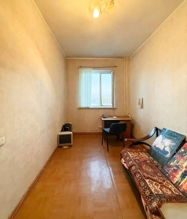 4ком 8мкр улучш 6эт из 9ти монолит