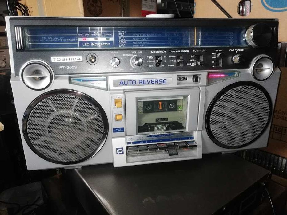 Vand boombox TOSHIBA 200S,radiocasetofon