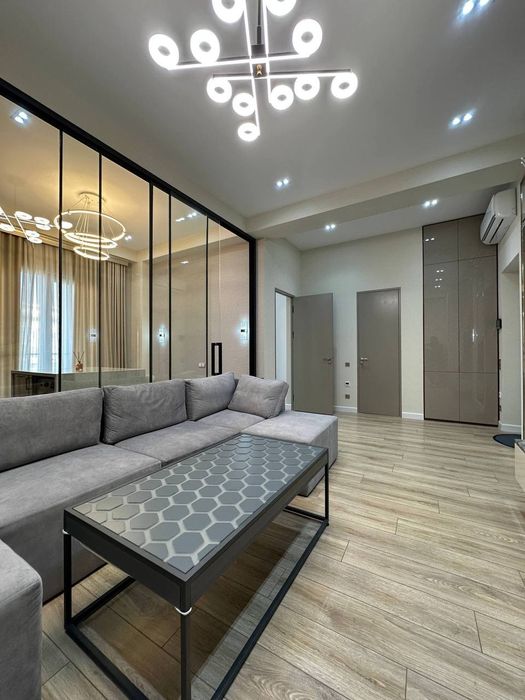 Срочно элитный ЖК Mirabad Avenue Гостиница Россия 2х комнатная 58м²