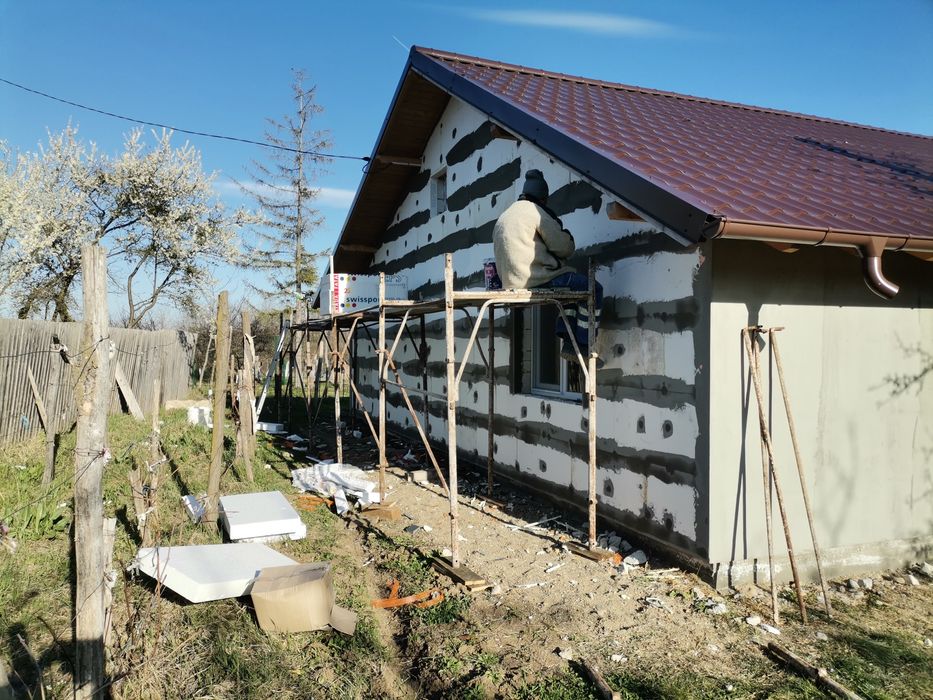 Faianța-Gresie Amenajări