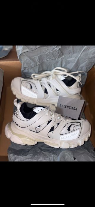 balenciaga track