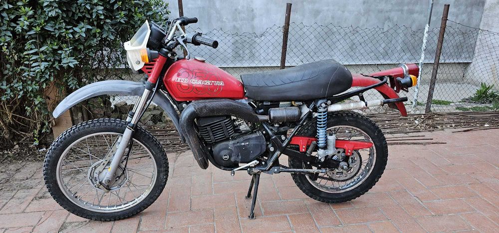 Harley Davidson Cagiva SX 350 2t - lipsă acte, cui pontou și husă șa
