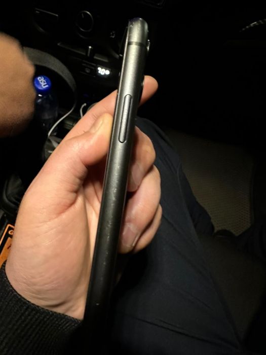 Iphone 11 продается