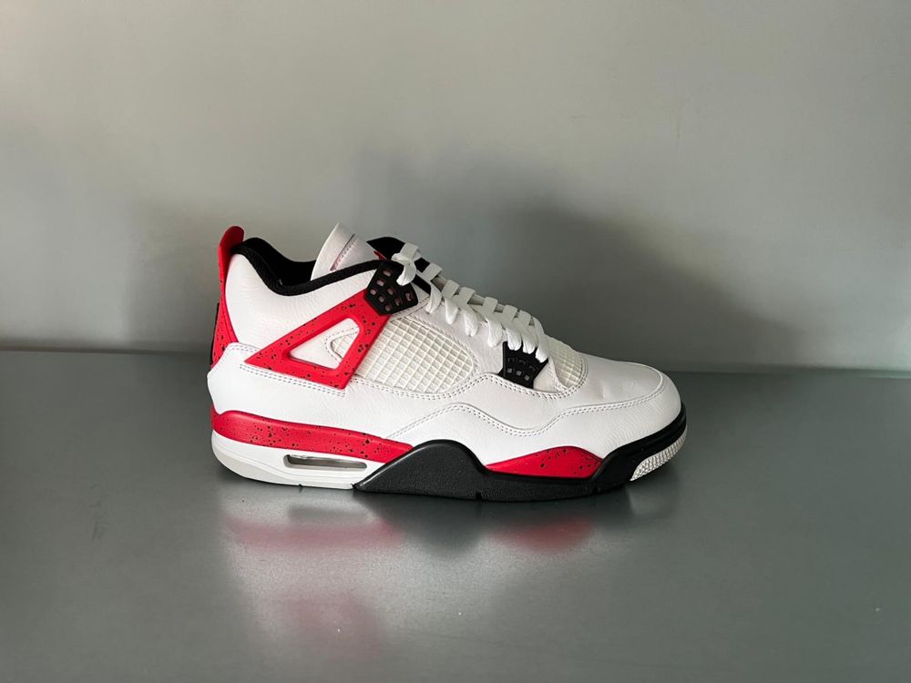 Nike Air Jordan 4