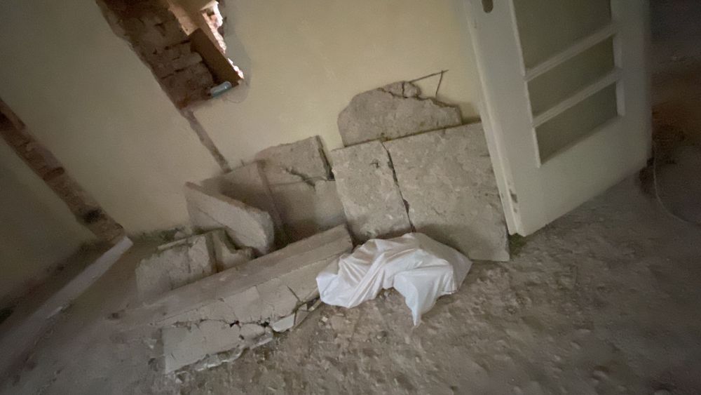 Transport moloz , deseuri , saci gunoi