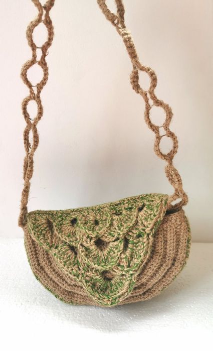 Плетена чанта от канап