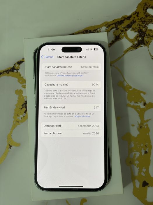 Iphone 15  Green 256 GB