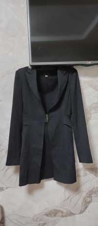 Пиджак удлинённый женский темно серый