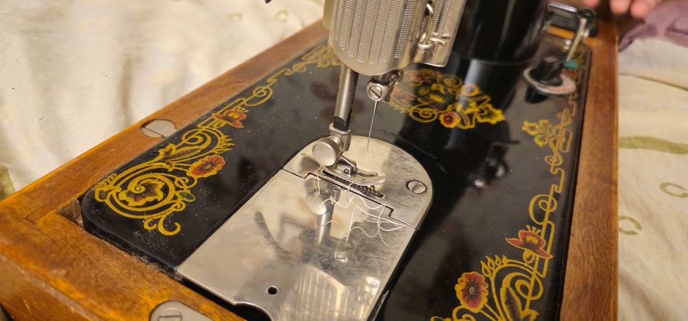 Продавам шевна машина