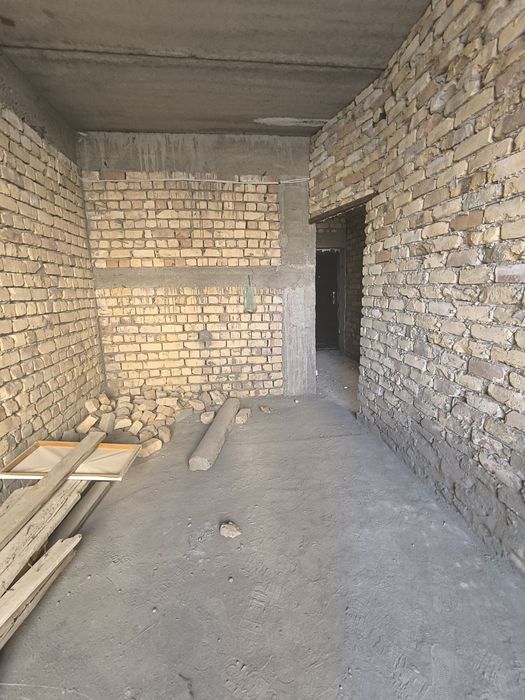 1 xonalik karobka TEZDA sotiladi