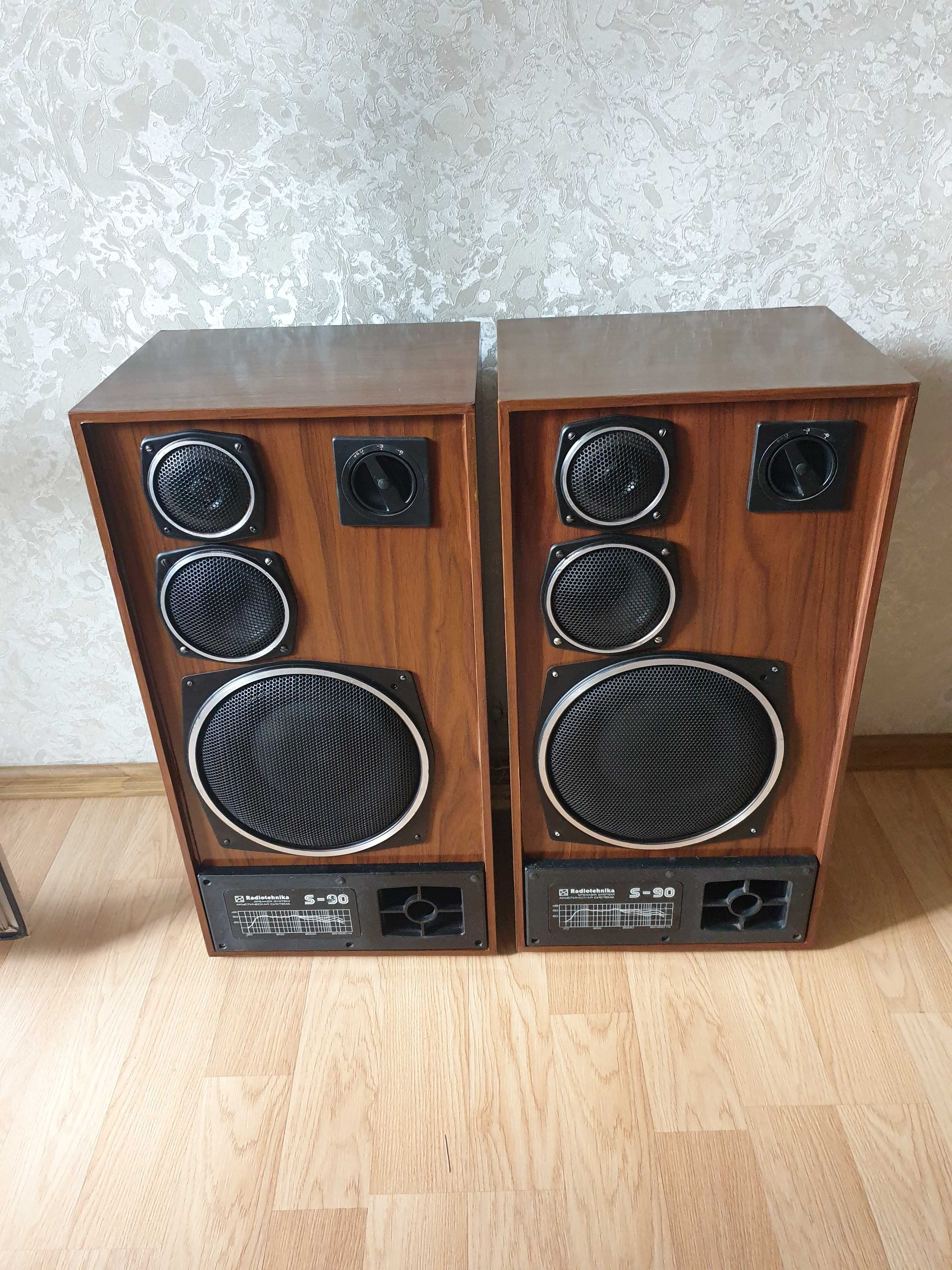 Отличные колонки S90.