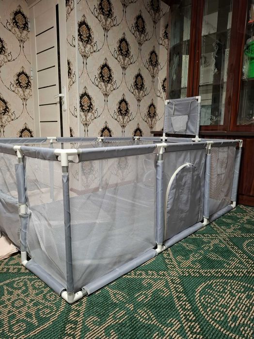 Срочно продаётся манеж для малышей б/у