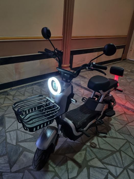 Electro Skuter bike sotiladi