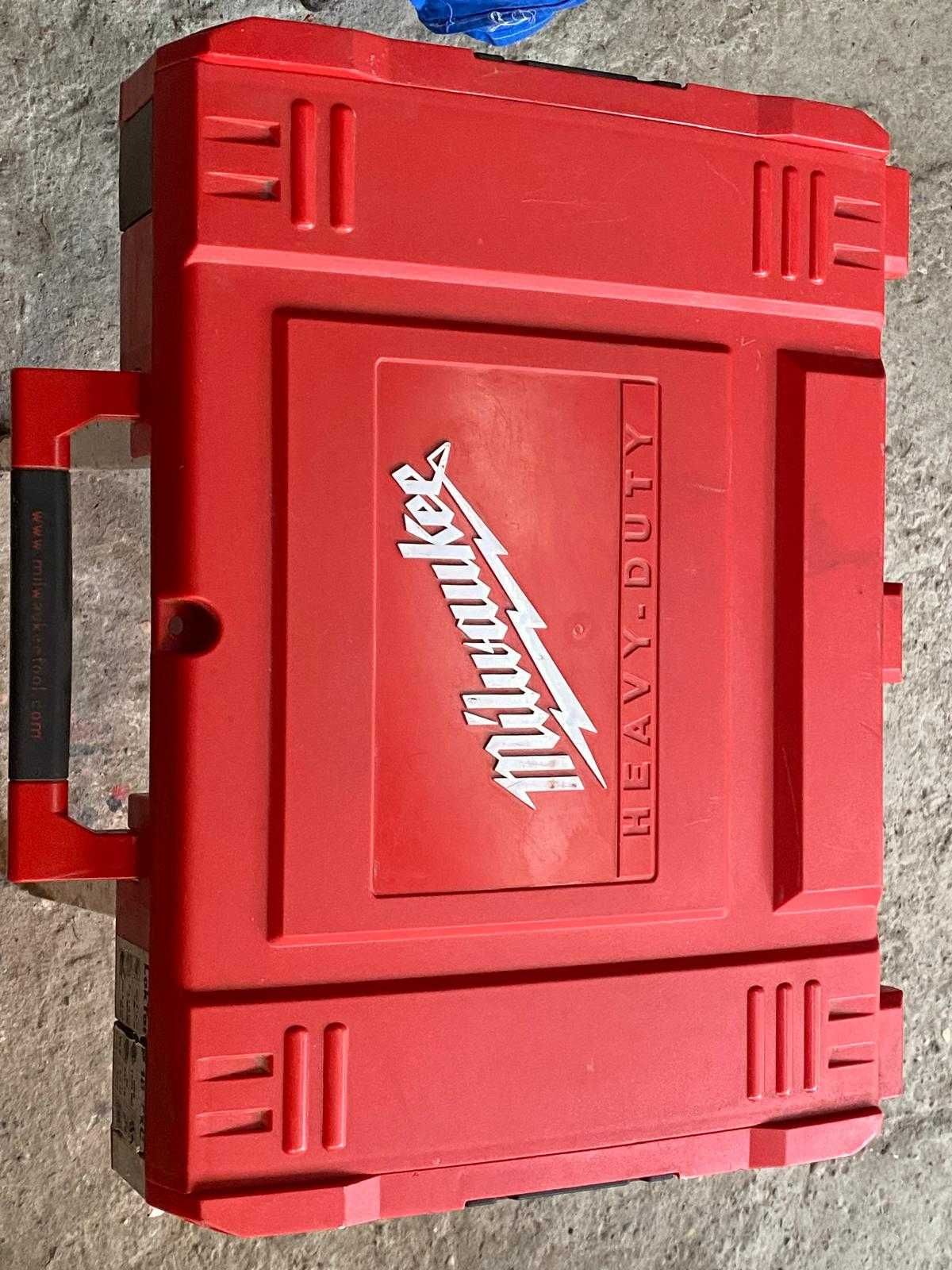 Milwaukee Heavy Duty 18 V masina de insurubat si gaurit