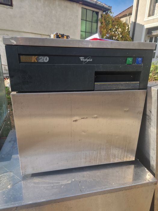 Masina gheață,  Frigider de inox, dulap frigorific,,stare foarte buna