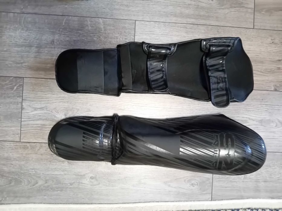 Боксови ръкавици 14oz, протектори за крака SZ