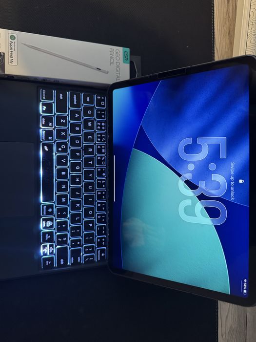 Клавиатура за ipad 11inch