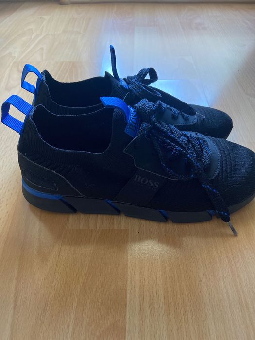 Pantofi Boss originali. Nr 39