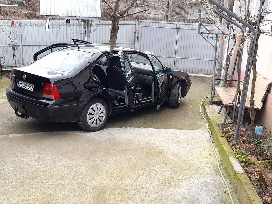Vw bora mașina merge f bine nu consuma