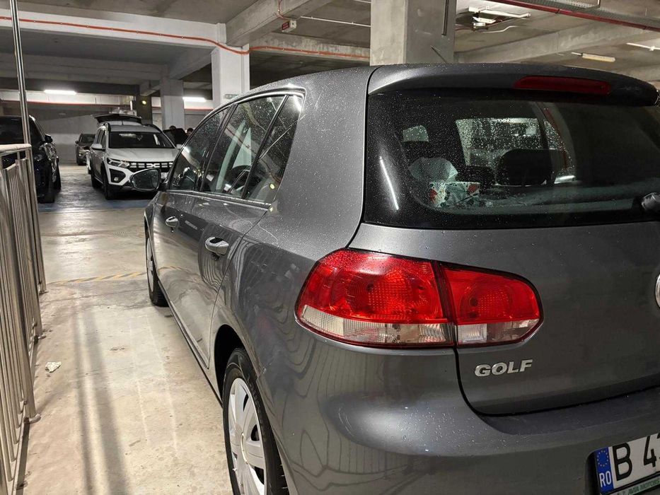 Volkswagen Golf 1.6 TDI DPF Comfortline