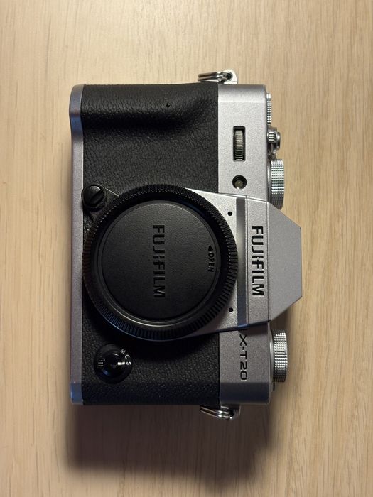 Kit Fujifilm X-T20+Fujifilm 18-55mm+accesorii