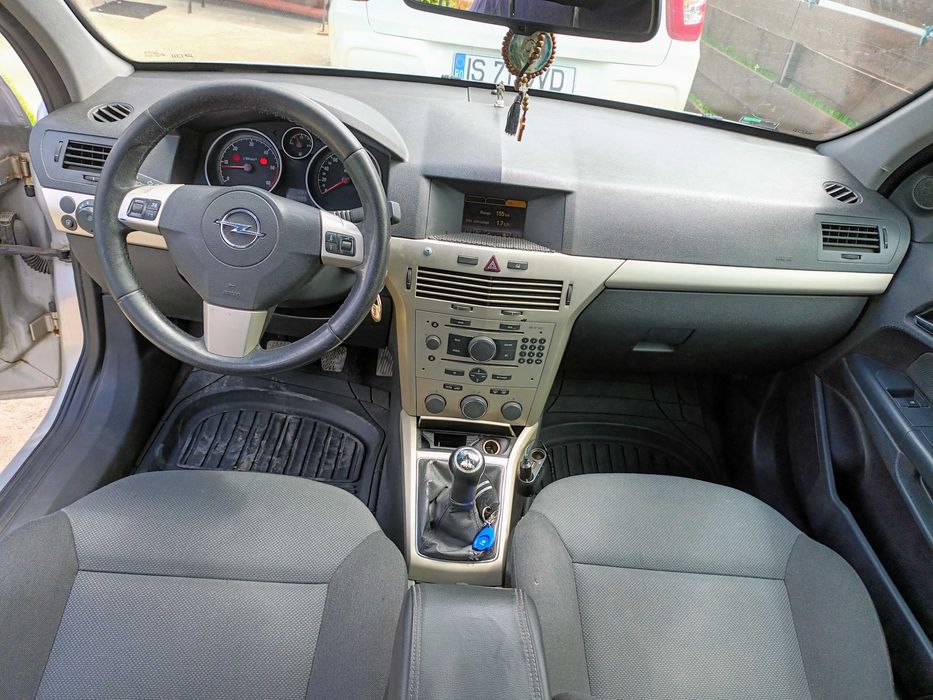 De vânzare OPEL Astra H 1.9