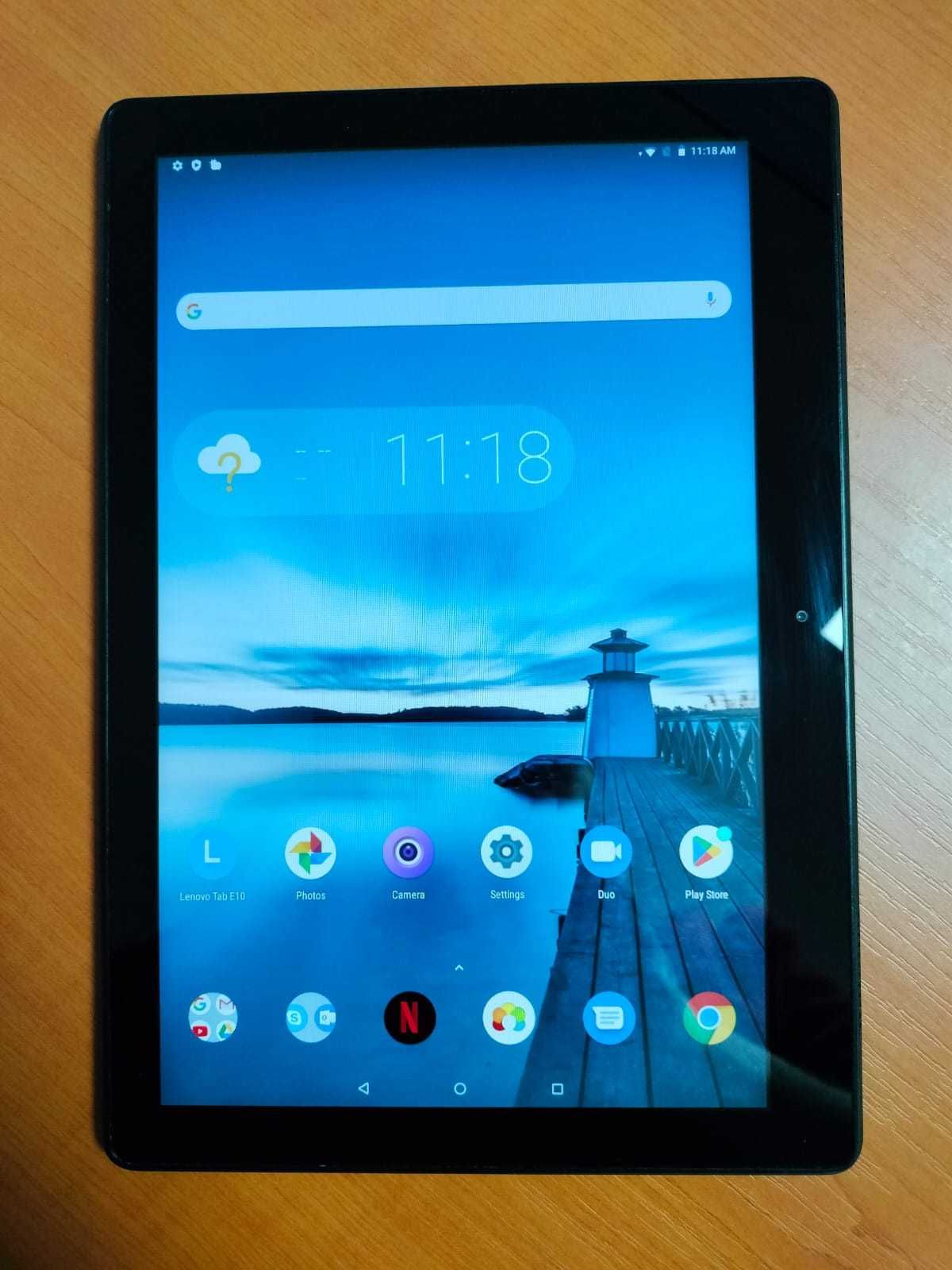 Tableta Lenovo Tab E10, Quad Core, 10.1", 3GB RAM, 32GB, 4G