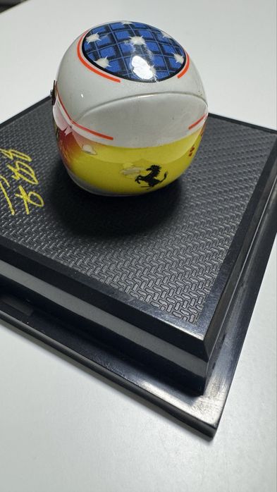 Колекционерска каска Michael Schumacher 1999 – Hot Wheels