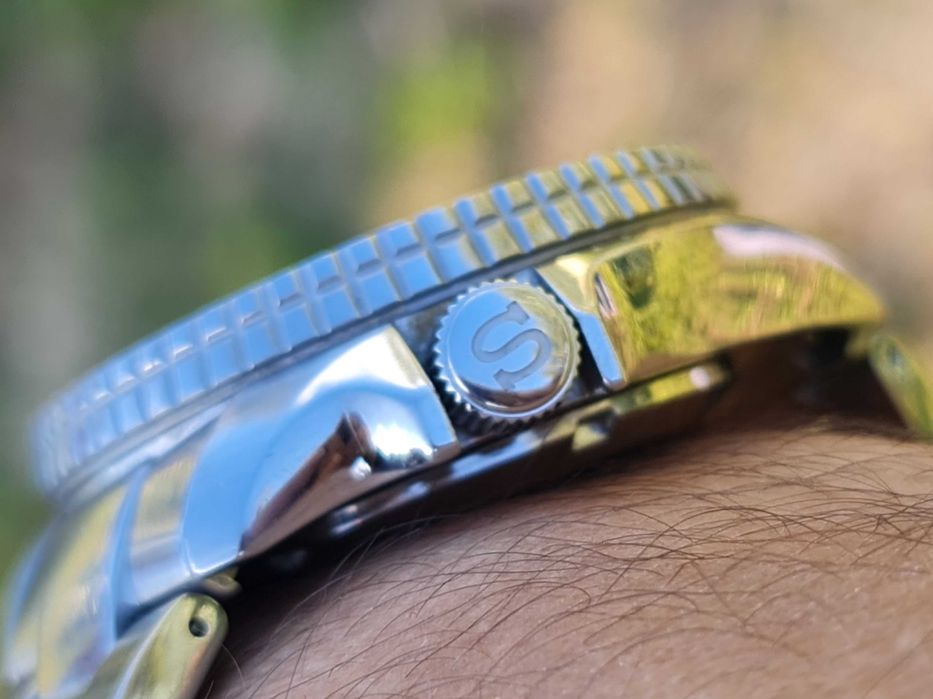 Seiko 5 Earth Voyager