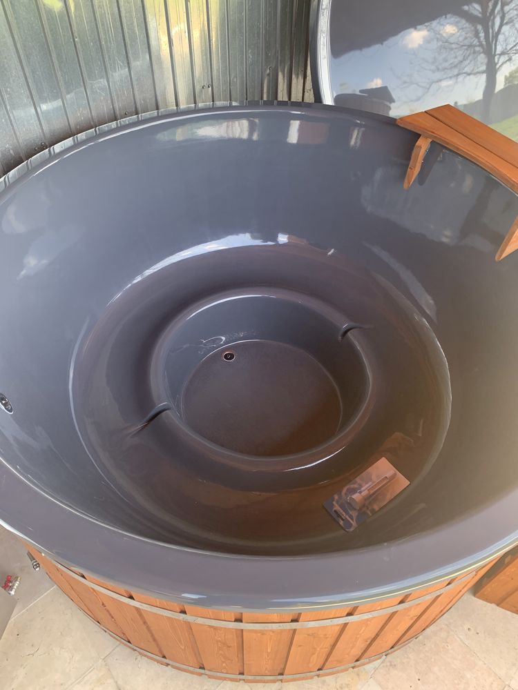 Ciubar din fibra de sticla Stoc 6 persoane Hot tub Jacuzzi Mini Piscin