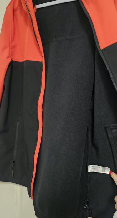 Geaca vânt 4F rosu cu negru