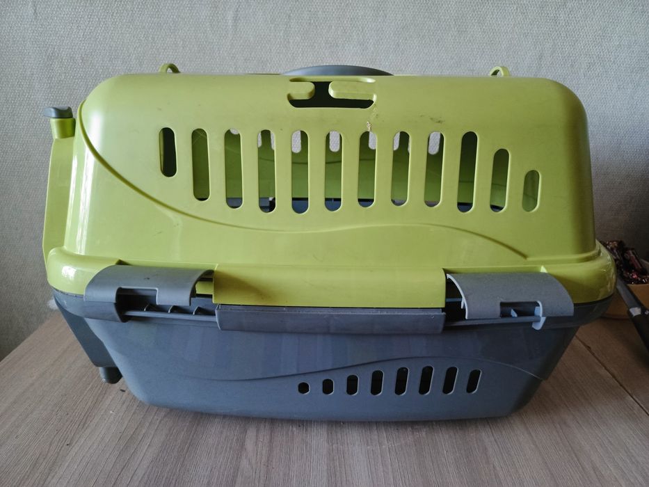 Переноска для кошек б/у