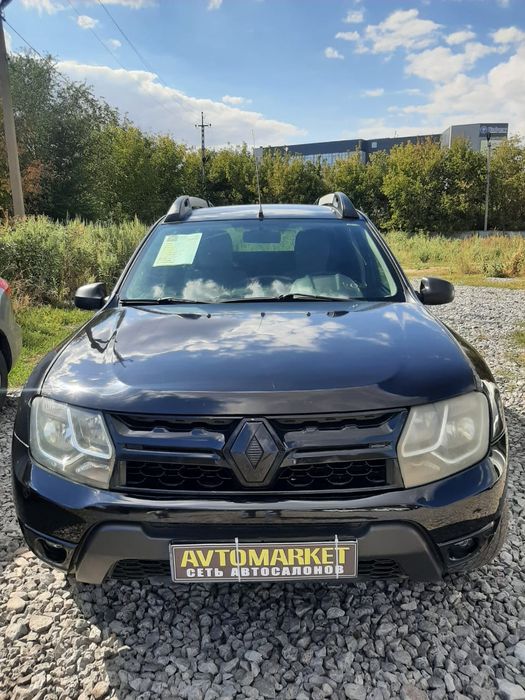 Renault Duster машина