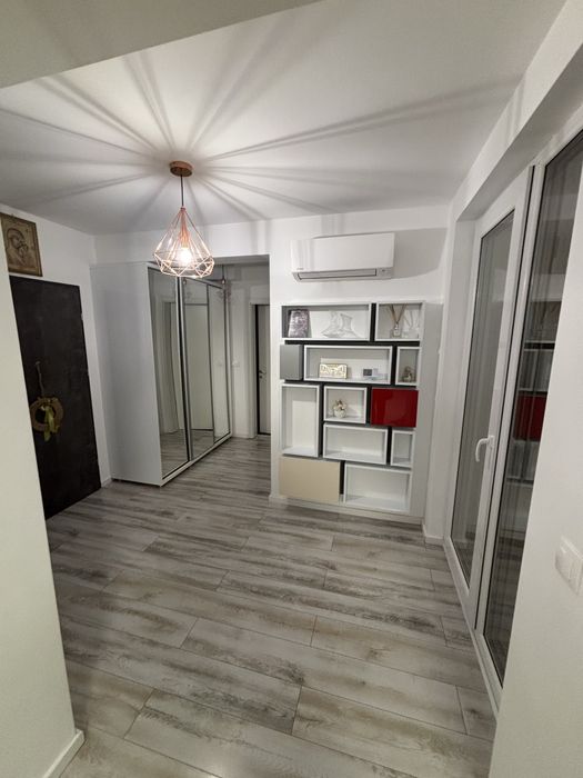 Apartament 2 camere / parcare privata