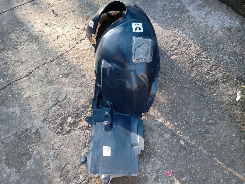 Подкалник преден десен (задна част) за BMW-E46 комби от 2001 до 2005