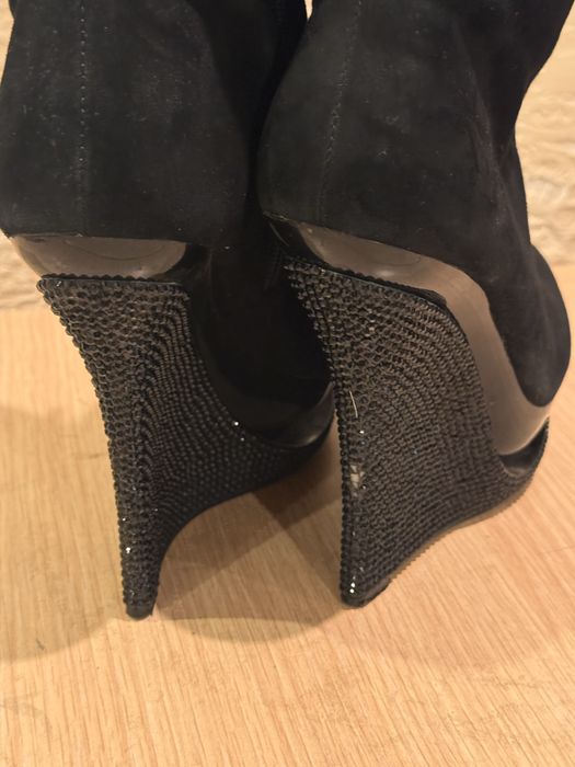 Батильоны на платформе