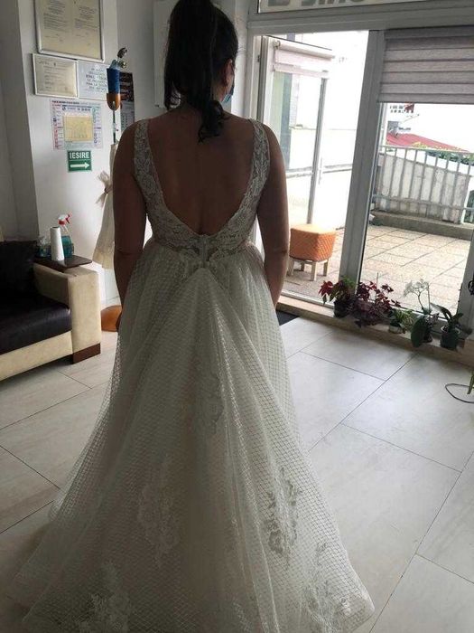 Vand rochie de mireasa 38/40 M
