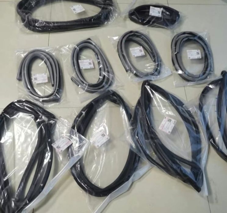 Уплотнительная резинка двери, проема,багажника