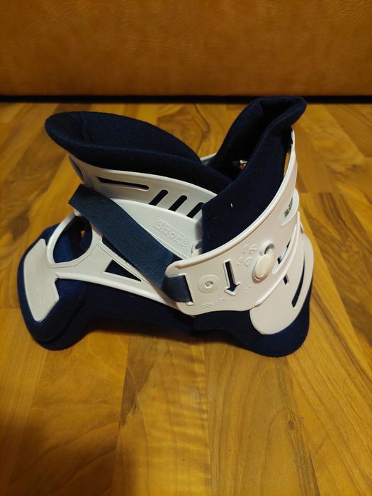 Guler cervical în stare buna