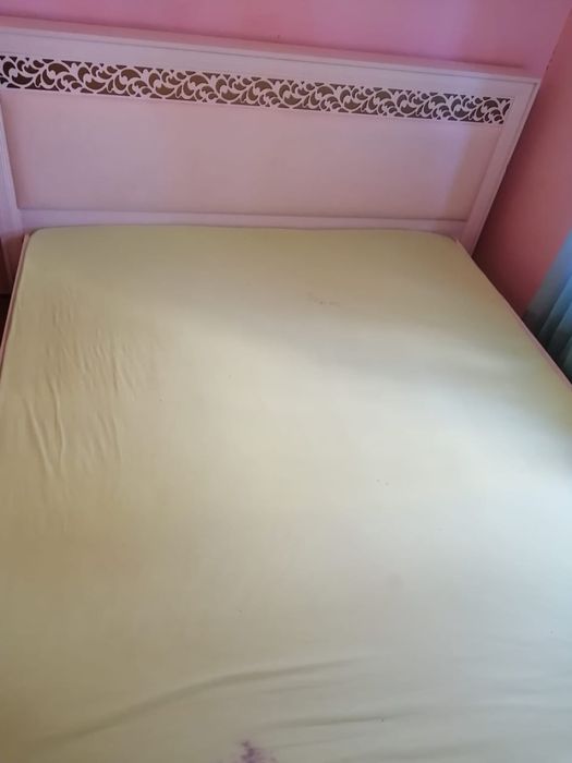 Продам спальный кроват 2 местный.