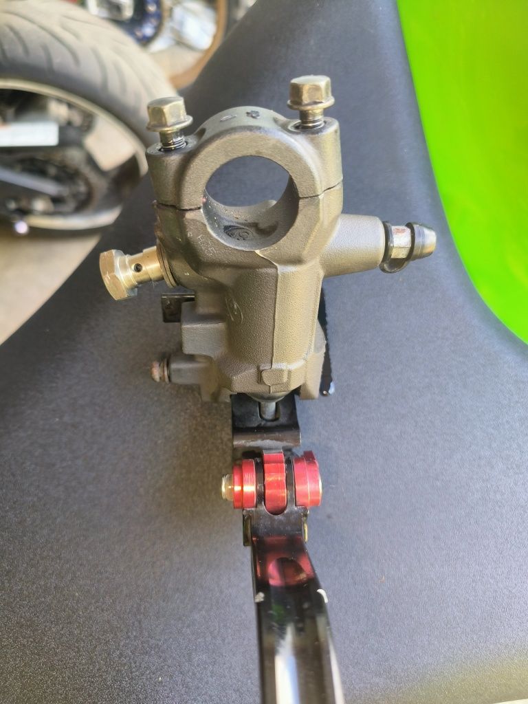 Помпа Nissin за Suzuki GSXR