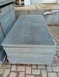 Scară metalică zincata cu balustrada sau fara transport inclus