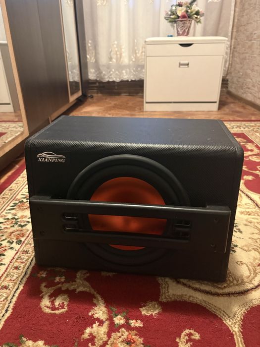 Subwoofer de vanzare