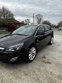 Opel astra j 2.0 cu foarte multe dotari