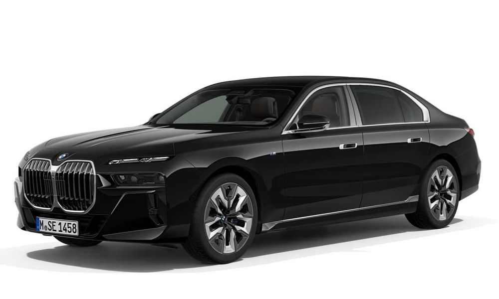BMW 740i xDrive (G70) с гарантии в наличии