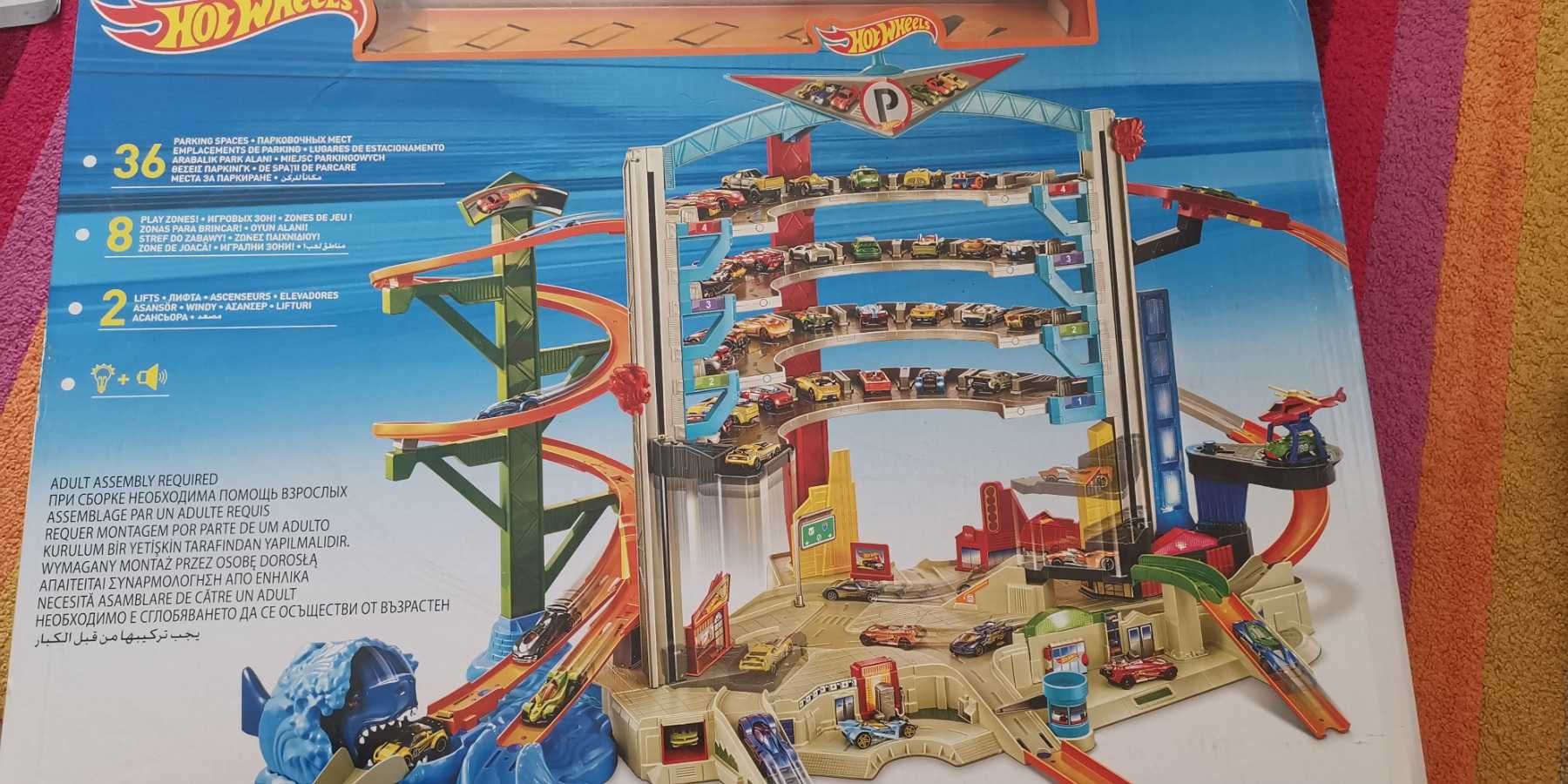 Мега гараж Hot Wheels