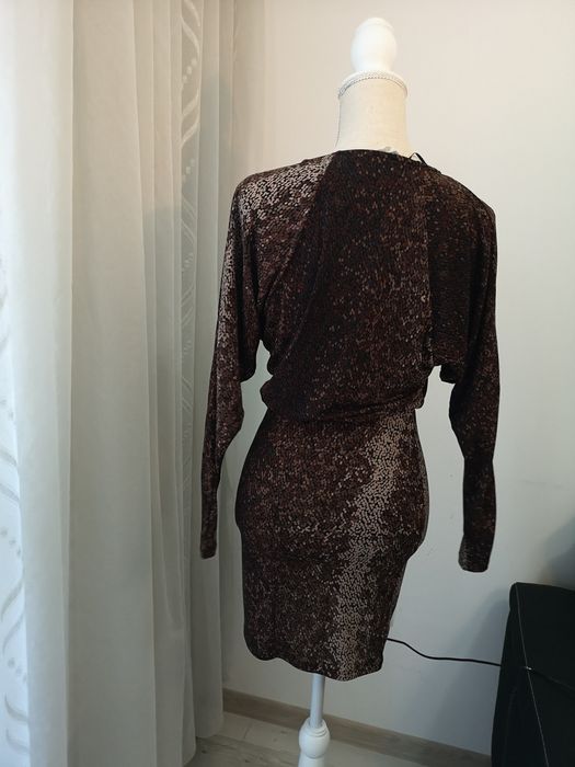 Rochie maro h&m cu mânecă lunga