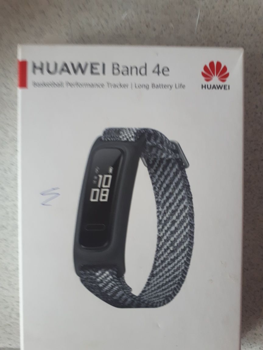 Фитнес браслет HUAWEI Band 4e