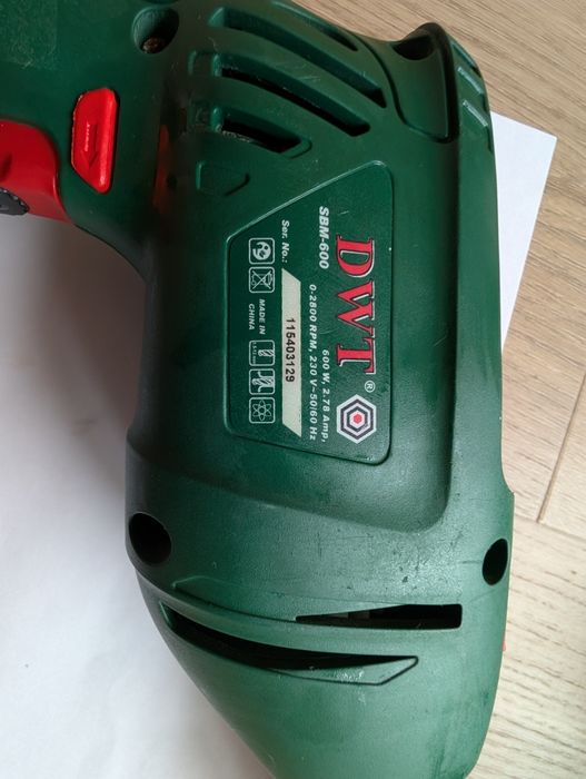 Masina de gaurit cu percutie DWT SBM600 + 7 burghie