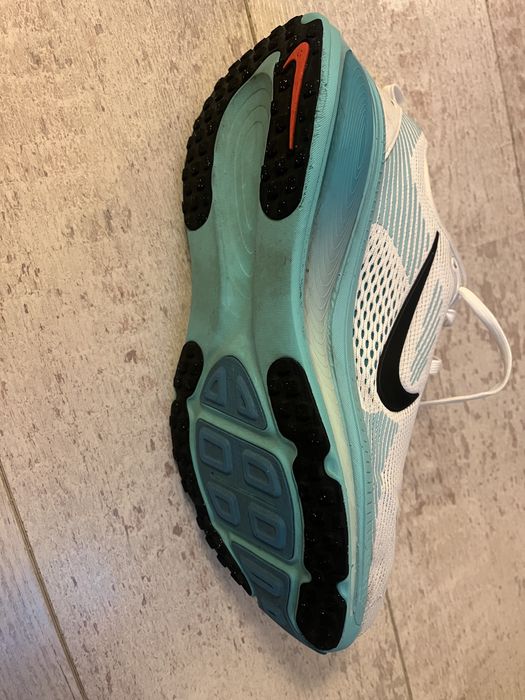 Маратонки Nike Vomero